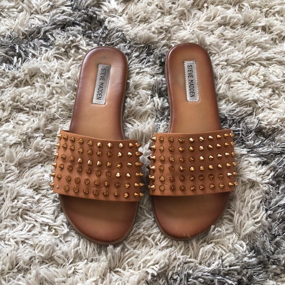 Steve Madden Shoes - Steve Madden leather studded sandals, size 8